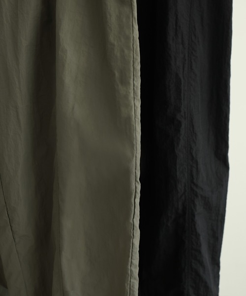 hellam（へラム）の「ナイロンコクーンパンツ（その他パンツ・レディース・カーキ/ブラック・FREE）」の6枚目の写真