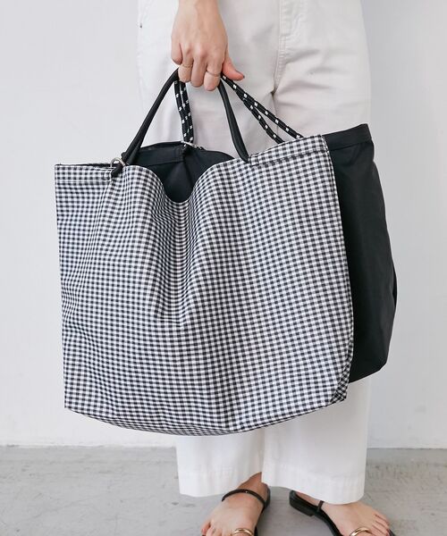 le.coeur blanc(ルクールブラン)の「ナイロンパッカブルトート(トートバッグ・レディース・ブラック系その他/ブラック/グレー・FREE)」の3枚目の写真