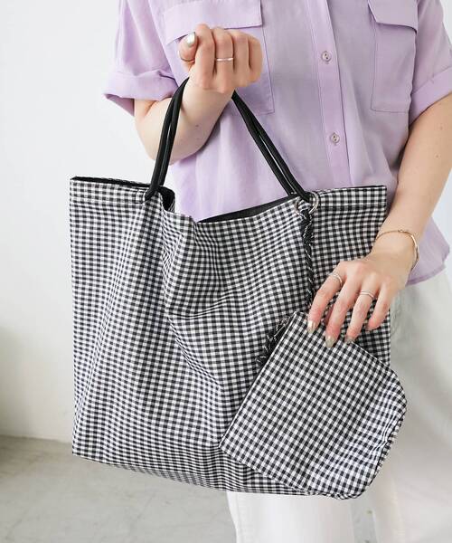 le.coeur blanc(ルクールブラン)の「ナイロンパッカブルトート(トートバッグ・レディース・ブラック系その他/ブラック/グレー・FREE)」の10枚目の写真