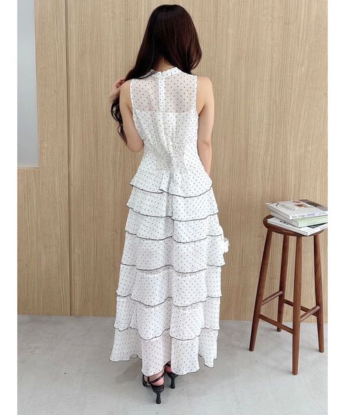 MERCURYDUO(マーキュリーデュオ)の「リボン付きスクエアトゥパンプス(パンプス・レディース・アイボリー/チャコールグレー・36/38)」の4枚目の写真