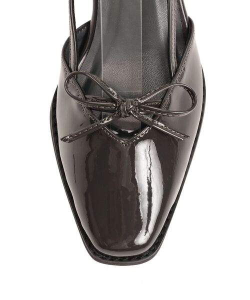 MERCURYDUO(マーキュリーデュオ)の「リボン付きスクエアトゥパンプス(パンプス・レディース・アイボリー/チャコールグレー・36/38)」の14枚目の写真