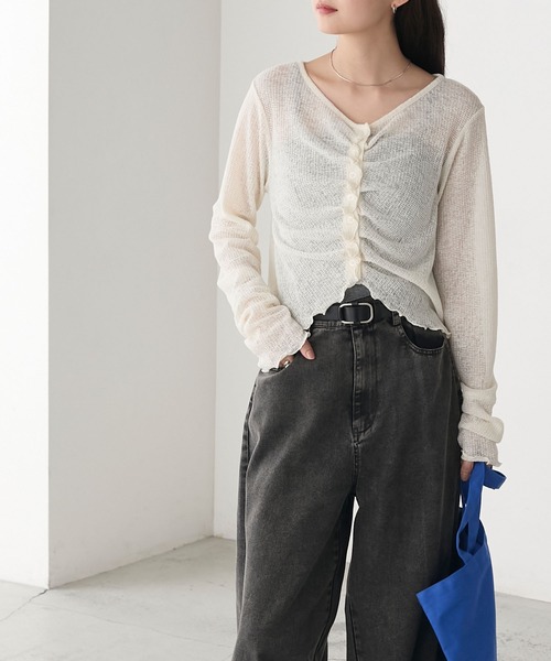 forksy.(フォルクシー)の「【forksy.】シアーワッフルタックボタンカーディガン(カーディガン/ボレロ・レディース・オフホワイト/ブラック/ブラウン/ピンク/チャコールグレー・FREE)」の10枚目の写真