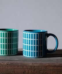 MILLION CARATS（ミリオンカラッツ）の「【ANGLE】ポップなカラーと和の静けさを両立。毎日に彩りを添える、角度を変えて楽しむ美意識マグ。暮らしに映える色、手に馴染むかたち。日本の技術と感性が生んだ、五感で味わうこだわりの逸品WPMUG　　《電子レンジ・食洗器対応》（グラス/マグカップ/タンブラー）」