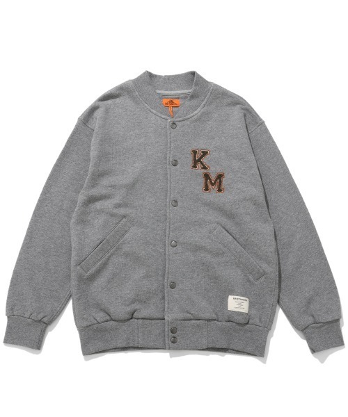 KRIFF MAYER(クリフメイヤー)の「ざっくり裏毛刺繍スナップカーデ(カーディガン/ボレロ・メンズ・ナチュラル/ベージュ/ブラック/カラフル/グレー・LARGE/X-LARGE/MEDIUM)」の2枚目の写真