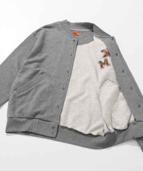 KRIFF MAYER(クリフメイヤー)の「ざっくり裏毛刺繍スナップカーデ(カーディガン/ボレロ・メンズ・ナチュラル/ベージュ/ブラック/カラフル/グレー・LARGE/X-LARGE/MEDIUM)」の10枚目の写真