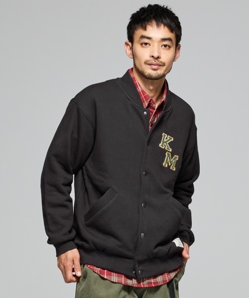 KRIFF MAYER(クリフメイヤー)の「ざっくり裏毛刺繍スナップカーデ(カーディガン/ボレロ・メンズ・ナチュラル/ベージュ/ブラック/カラフル/グレー・LARGE/X-LARGE/MEDIUM)」の16枚目の写真