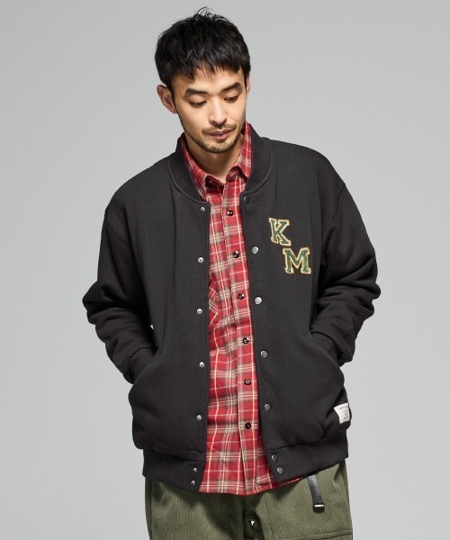 KRIFF MAYER(クリフメイヤー)の「ざっくり裏毛刺繍スナップカーデ(カーディガン/ボレロ・メンズ・ナチュラル/ベージュ/ブラック/カラフル/グレー・LARGE/X-LARGE/MEDIUM)」の6枚目の写真