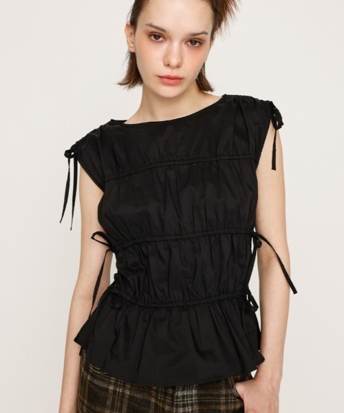SLY（スライ）の「GATHER RIBBON WOVEN BL ギャザーリボン ウーブン ブラウス 夏服 ノースリーブトップス（シャツ/ブラウス・レディース・ブラック/ホワイト/ライトブルー・FREE）」の3枚目の写真