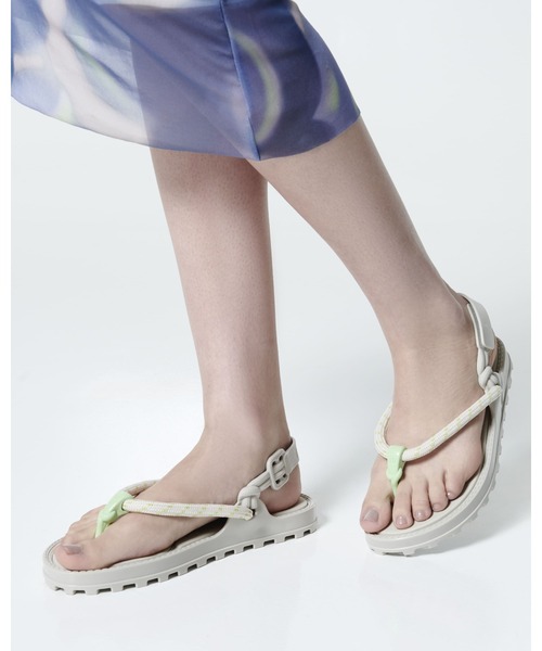 melissa(メリッサ)の「MELISSA BOND SANDAL AD(サンダル・レディース・ブラウン/ブラック/ベージュ・37/35/36/38/39)」の9枚目の写真