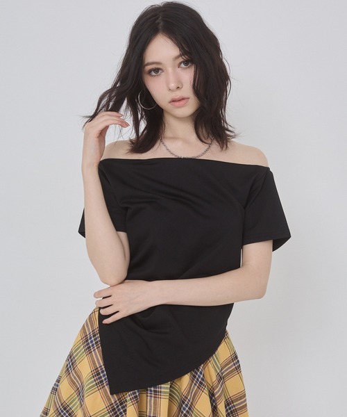 ENVYM(アンビー)の「ミニ裏毛オフショルトップス(Tシャツ/カットソー・レディース・グレー/ブラック/ホワイト・FREE)」の1枚目の写真