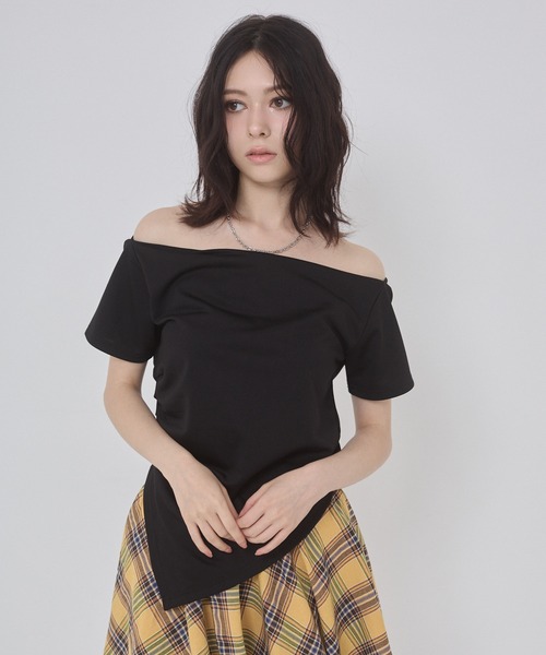 ENVYM(アンビー)の「ミニ裏毛オフショルトップス(Tシャツ/カットソー・レディース・グレー/ブラック/ホワイト・FREE)」の4枚目の写真