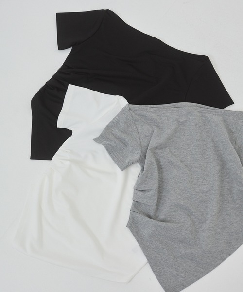 ENVYM(アンビー)の「ミニ裏毛オフショルトップス(Tシャツ/カットソー・レディース・グレー/ブラック/ホワイト・FREE)」の19枚目の写真