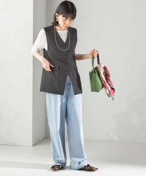 SHIPS(シップス)の「〈手洗い可能〉ハイカウント ダブルクロス ジレ(ベスト・レディース・ブラウン/ブラック・ONE SIZE)」の15枚目の写真