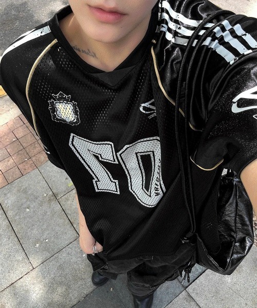 COSYHARU(コシハル)の「メッシュトラック半袖Tシャツ(Tシャツ/カットソー・メンズ・シルバー/ブラック・FREE)」の6枚目の写真