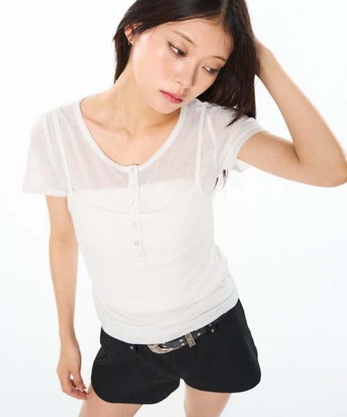 WISH FOR EVER(ウィッシュフォーエバー)の「LAYERED DOCKING HENRY NECK T / レイヤードドッキングヘンリーネックT(Tシャツ/カットソー・レディース・オフホワイト/ライトブルー/ブラック・SMALL/MEDIUM)」の2枚目の写真