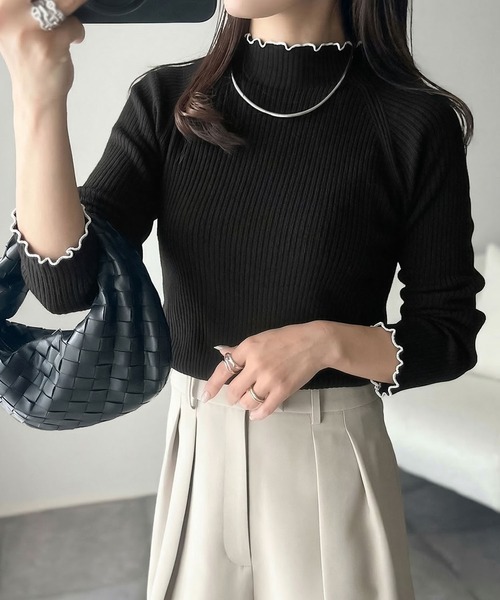 classicalelf（クラシカルエルフ）の「華奢見え叶える程よいフィット感。配色メロウリブニットトップス（長袖）（ニット/セーター・レディース・ブルー/グレー/ブラック/アイボリー/ブラウン/ベージュ/チャコール/ラベンダー・LARGE/MEDIUM/SMALL/X-LARGE）」の2枚目の写真