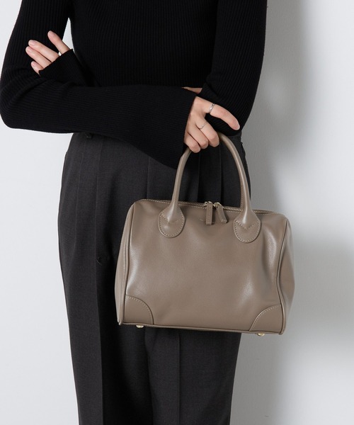 COLLAGE GALLARDAGALANTE（コラージュガリャルダガランテ）の「軽量ミニボストンレザーバッグ/WEB限定（ボストンバッグ・レディース・モカ/ブラック・FREE）」の8枚目の写真