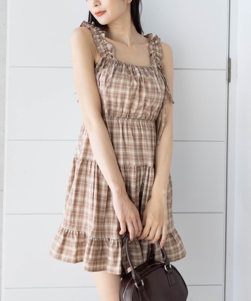 clear（クリア）の「リボンフリルミニキャミワンピース[チェック柄 ガーリー]≪SS新作≫（ワンピース・レディース・ボルドー/ブラウン/ベージュ・F）」の2枚目の写真