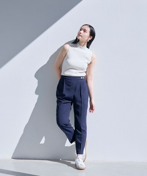 BIANCA(ビアンカ)の「【マルチシーン】洗えるエフォートレスパンツ(その他パンツ・レディース・ベージュ/ネイビー・40/38)」の4枚目の写真