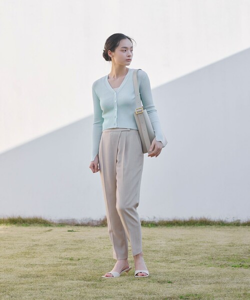 BIANCA(ビアンカ)の「【マルチシーン】洗えるエフォートレスパンツ(その他パンツ・レディース・ベージュ/ネイビー・40/38)」の11枚目の写真