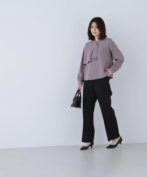 NATURAL BEAUTY BASIC（ナチュラルビューティーベーシック）の「◇アシメラッフルボウブラウス（シャツ/ブラウス・レディース・ラベンダー/ブラウン/オフホワイト・SMALL/MEDIUM）」の6枚目の写真