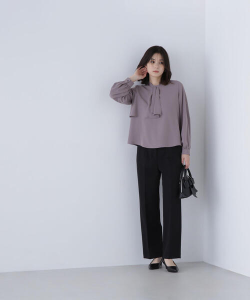 NATURAL BEAUTY BASIC（ナチュラルビューティーベーシック）の「◇アシメラッフルボウブラウス（シャツ/ブラウス・レディース・ラベンダー/ブラウン/オフホワイト・SMALL/MEDIUM）」の8枚目の写真