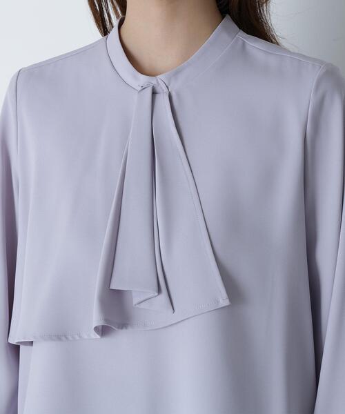 NATURAL BEAUTY BASIC(ナチュラルビューティーベーシック)の「◇アシメラッフルボウブラウス(シャツ/ブラウス・レディース・ラベンダー/ブラウン/オフホワイト・SMALL/MEDIUM)」の5枚目の写真