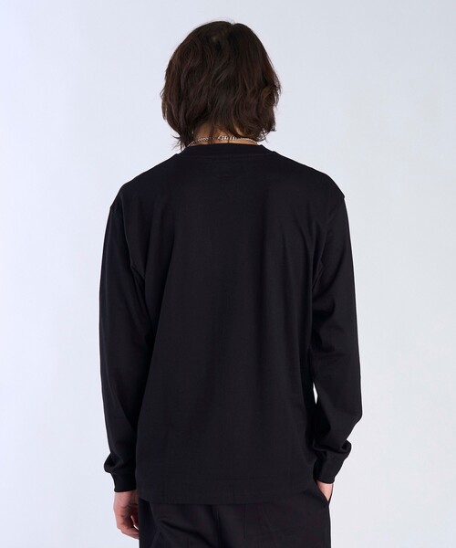agnes b.(アニエスベー)の「メンズ アイコニック プリント 長袖 Tシャツ "Lezard"(Tシャツ/カットソー・メンズ・ブラック・2/3/1)」の9枚目の写真