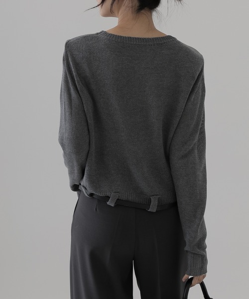 SUWDEE（スーディー）の「crew neck belted knit pullover（ニット/セーター・レディース・ダークグレー/ブラック・FREE）」の11枚目の写真