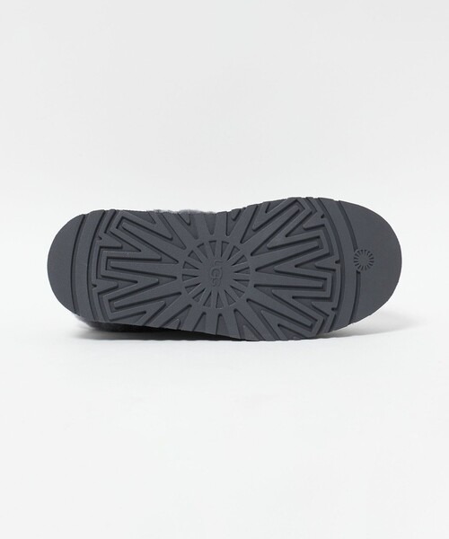 UGG（アグ）の「＜UGG＞タゼル / Tazzelle（スリッポン・レディース・ブラウン系/ダークグレー・6/7/8/5）」の16枚目の写真