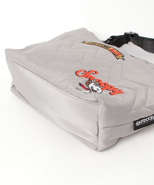 OUTDOOR PRODUCTS(アウトドアプロダクツ)の「【OUTDOOR PRODUCTS】 PEANUTSコレクション スヌーピー ミニショルダー(ショルダーバッグ・レディース・ライトグレー/ブラック/ブラウン系その他/ネイビー・FREE)」の20枚目の写真