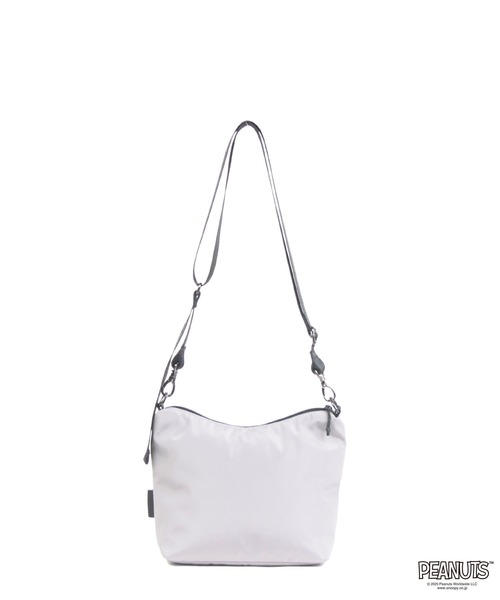 OUTDOOR PRODUCTS(アウトドアプロダクツ)の「【OUTDOOR PRODUCTS】 PEANUTSコレクション スヌーピー ミニショルダー(ショルダーバッグ・レディース・ライトグレー/ブラック/ブラウン系その他/ネイビー・FREE)」の6枚目の写真
