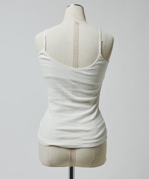 Lui's(ルイス)の「カップ付きVネックキャミ(キャミソール・レディース・ベージュ/オフホワイト/ブラック・FREE)」の19枚目の写真