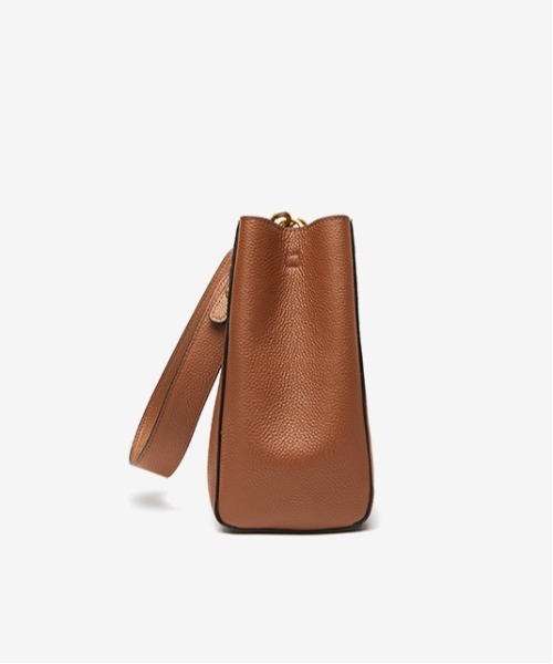 NiiNa(ニーナ)の「【 NiiNa / ニーナ 】高品質牛革バケットショルダーバッグ(ワイドストラップ)(ショルダーバッグ・レディース・ブラウン/ブラック・FREE)」の12枚目の写真