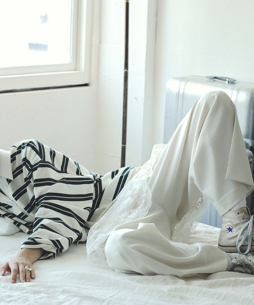 ROSE BUD（ローズバッド）の「BASIC TUCK PANTS（その他パンツ・レディース・ブラック/グレー/ホワイト・S/M）」の6枚目の写真