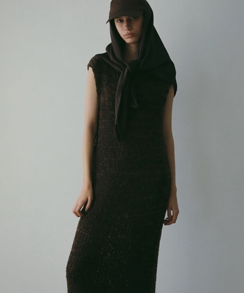 スリーブレスローゲージニットワンピース（ワンピース）｜ETRE TOKYO