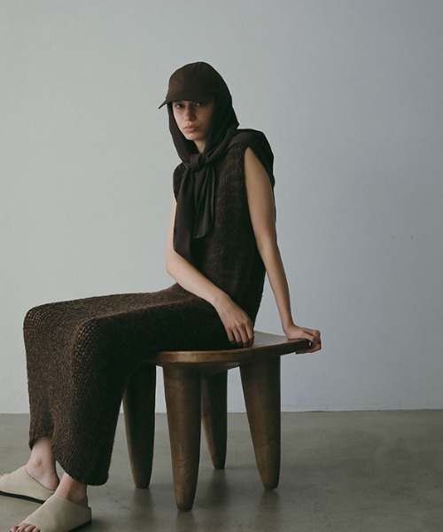 スリーブレスローゲージニットワンピース（ワンピース）｜ETRE TOKYO