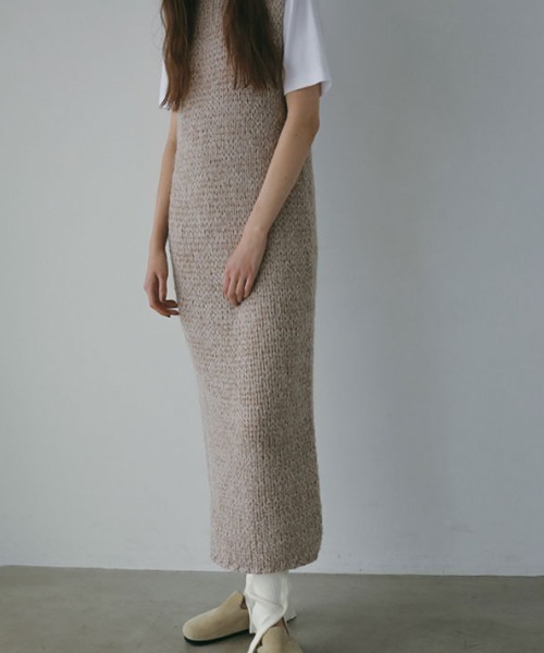 ETRE TOKYO（エトレトウキョウ）の「スリーブレスローゲージニットワンピース（ワンピース・レディース・ベージュ/ブラウン・FREE）」の8枚目の写真