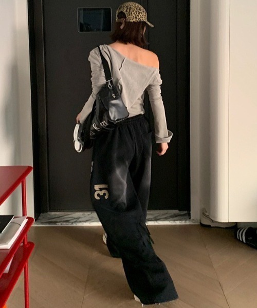 VIBGYOR（ヴィブジョー）の「【LAMPOON】ビンテージ加工ワイドスエットパンツ（スウェットパンツ・レディース・パープル/ブラック・MEDIUM/LARGE/SMALL）」の16枚目の写真