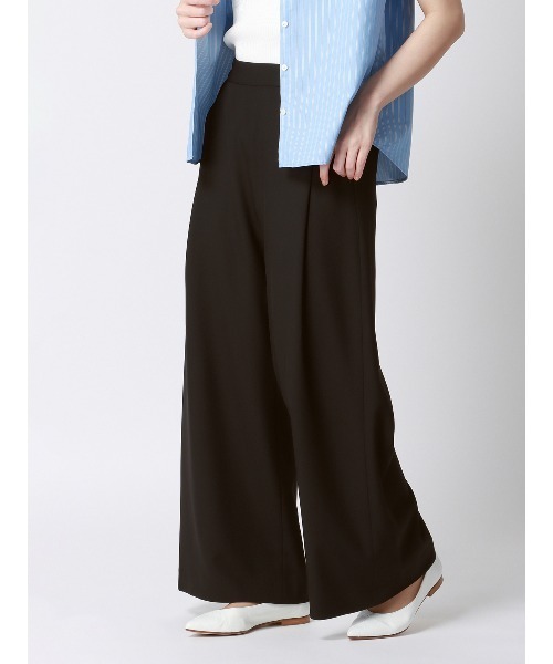 SUIT SQUARE（スーツスクエア）の「CHANTOWA タックワイドパンツ ウォッシャブル ストレッチツイル 無地（スラックス・レディース・ベージュ系/ブラック系/カーキ系/パープル系・36(7号)/38(9号)/40(11号)/42(13号)）」の2枚目の写真