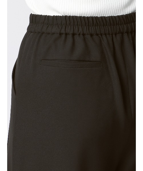 SUIT SQUARE（スーツスクエア）の「CHANTOWA タックワイドパンツ ウォッシャブル ストレッチツイル 無地（スラックス・レディース・ベージュ系/ブラック系/カーキ系/パープル系・36(7号)/38(9号)/40(11号)/42(13号)）」の8枚目の写真