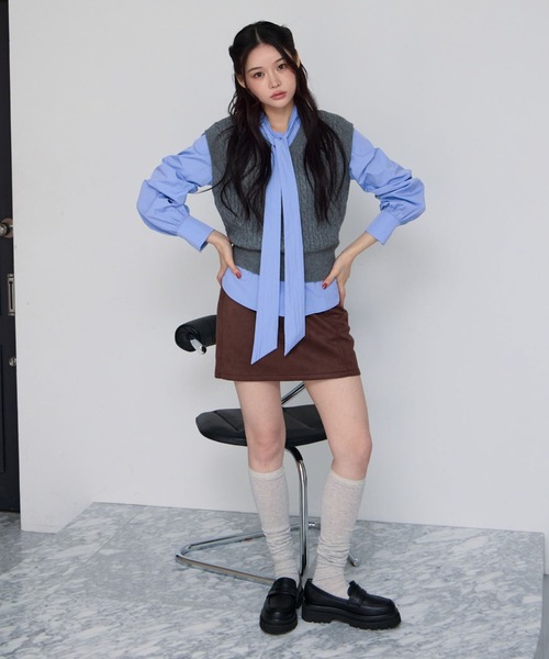 archives（アルシーヴ）の「ケーブルニットベスト×ボウブラウスＳＥＴ（ニット/セーター・レディース・ネイビー/ブラウン/グレー/チャコールグレー・MEDIUM）」の16枚目の写真