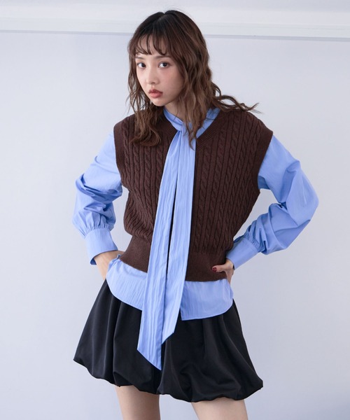 ADORE/アドーア　ボールドケーブルニットベストブラウス セール】ケーブルニットベスト×ボウブラウスSET（ニット/セーター