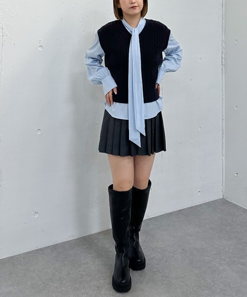 archives（アルシーヴ）の「ケーブルニットベスト×ボウブラウスＳＥＴ（ニット/セーター・レディース・ネイビー/ブラウン/グレー/チャコールグレー・MEDIUM）」の8枚目の写真