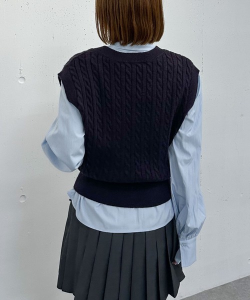 archives（アルシーヴ）の「ケーブルニットベスト×ボウブラウスＳＥＴ（ニット/セーター・レディース・ネイビー/ブラウン/グレー/チャコールグレー・MEDIUM）」の6枚目の写真