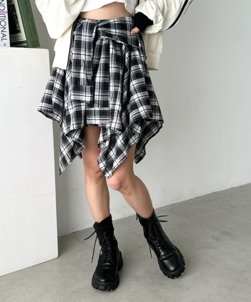 CLEA(クレア)の「チェックシャツ巻き風ミニスカート(スカート・レディース・ネイビー/オレンジ/ブラウン/レッド/ダークネイビー/ブラック・FREE)」の9枚目の写真