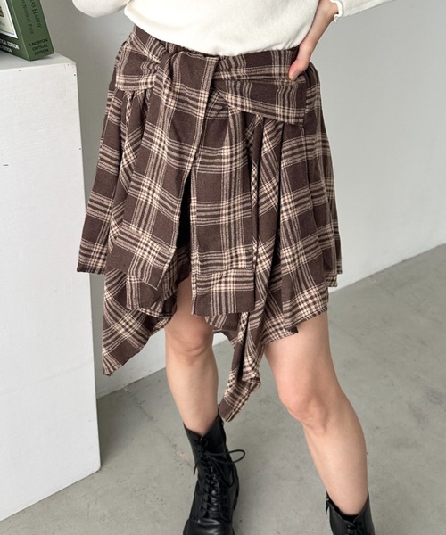 CLEA(クレア)の「チェックシャツ巻き風ミニスカート(スカート・レディース・ネイビー/オレンジ/ブラウン/レッド/ダークネイビー/ブラック・FREE)」の15枚目の写真