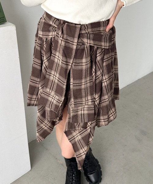CLEA(クレア)の「チェックシャツ巻き風ミニスカート(スカート・レディース・ネイビー/オレンジ/ブラウン/レッド/ダークネイビー/ブラック・FREE)」の14枚目の写真