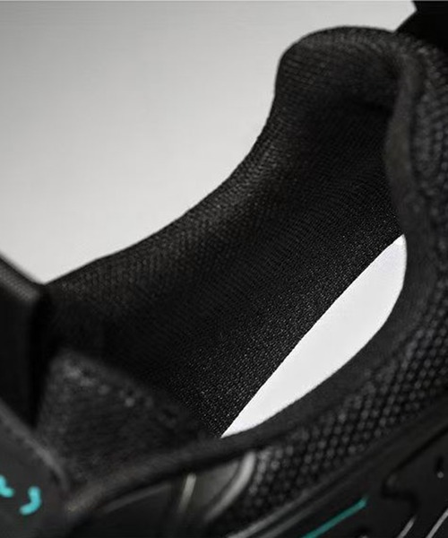CALIFORNIA OUTFITTERS(カリフォルニア アウトフィッターズ)の「9C94 ポイントカラー ハイテクスニーカー(スニーカー・メンズ・ブラック×ブルー/ブラック×イエロー・44/40/42)」の5枚目の写真