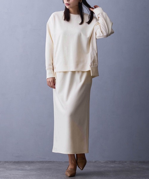 NICOLE white(ニコルホワイト)の「セットアップ【プルオーバー×タイトスカート】(ワンピース・レディース・オフホワイト/ブラック/カーキ・FREE)」の1枚目の写真